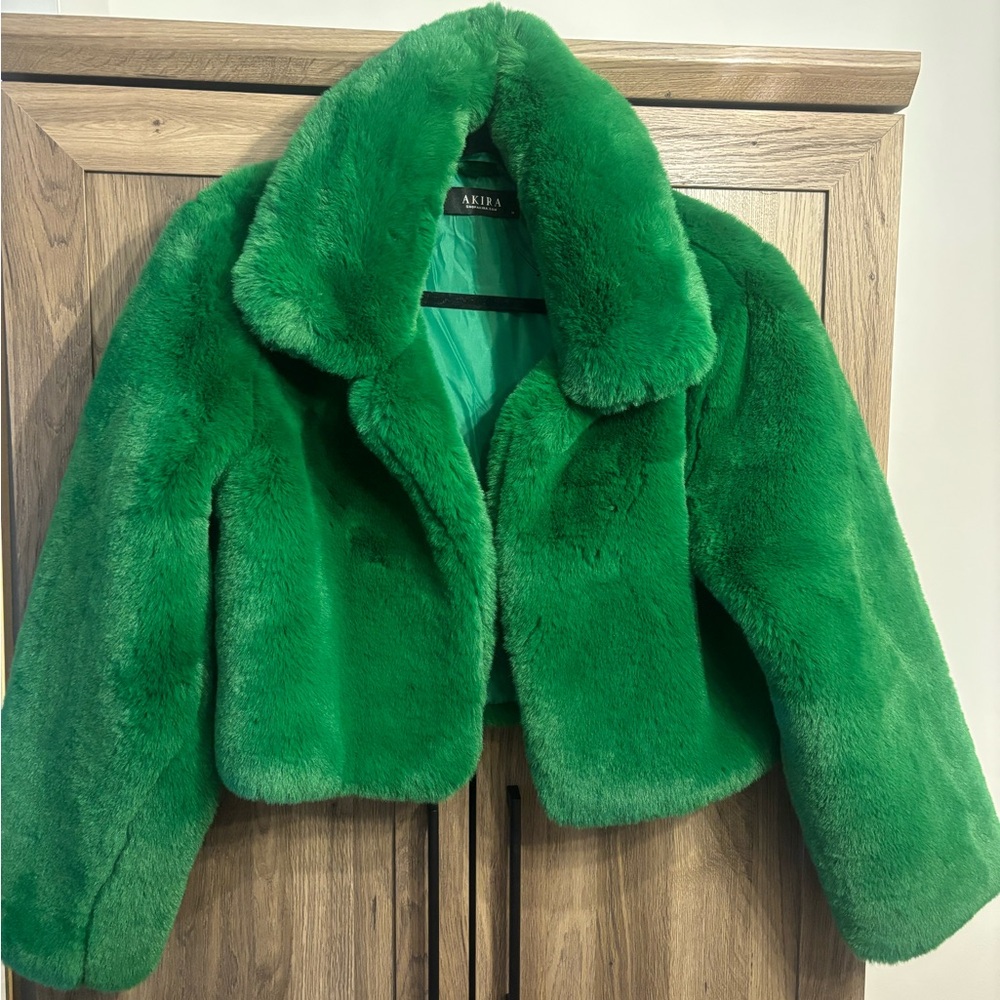 AKIRA Green Cropped Faux Fur Coat